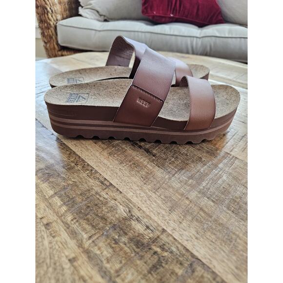 REEF Brown Cushion Vista Hi Platform Sandals Women's Size 8 - Picture 4 of 12